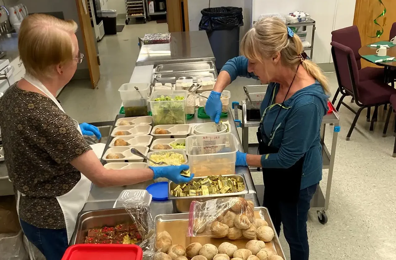 SASi delivery food tray prep